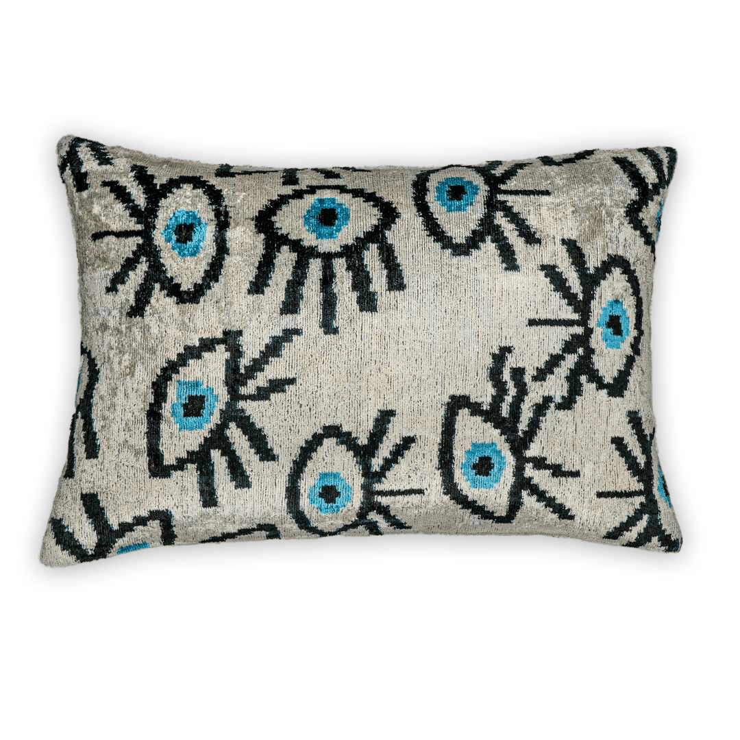 Dekokissen Ikat Augen Weiß - Silk - Velvet 40x60 cm. Seide. Samt. - von strohdeicher design5560529246