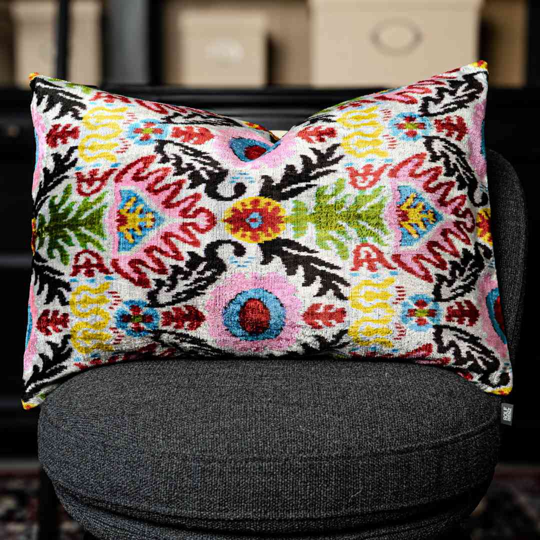Kissen Flower Bomb - Silk - Velvet 40 x 60 - von strohdeicher design10088