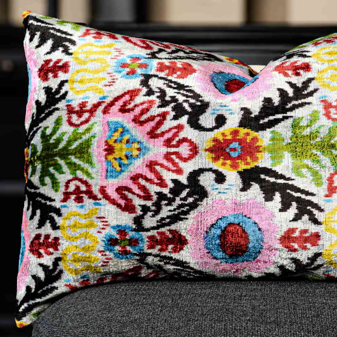 Kissen Flower Bomb - Silk - Velvet 40 x 60 - von strohdeicher design10088