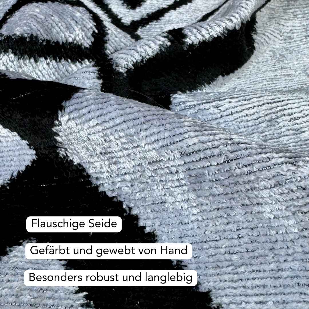 Ikat Kissenbezug Fische - Silk - Velvet 40 x 60. Dekokissen. Seide. Samt. Luxuriös. Handgefertigt. - von strohdeicher design10367