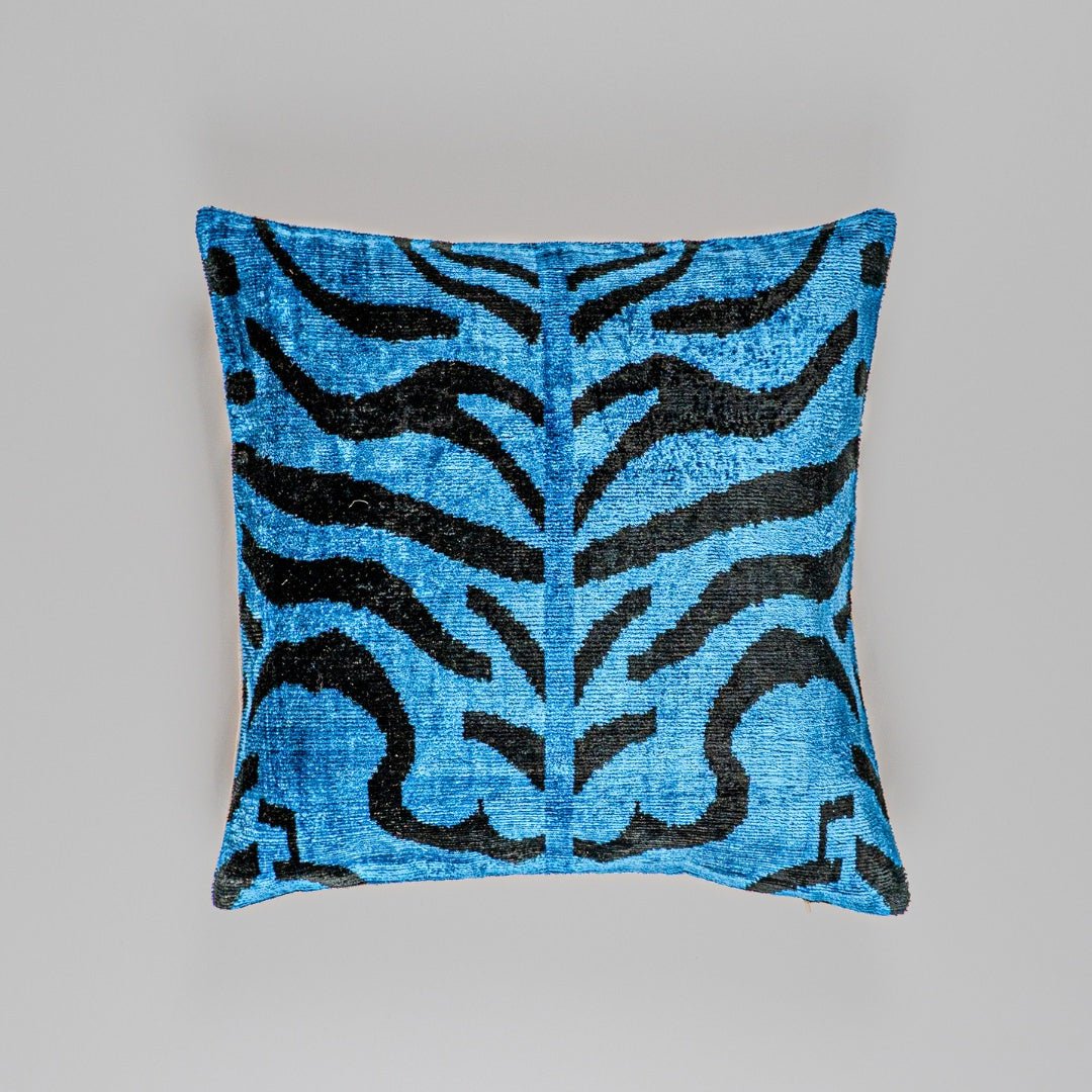 Kissen Shir Khan Blau - Silk - Velvet 40 x 40 - von strohdeicher design10031
