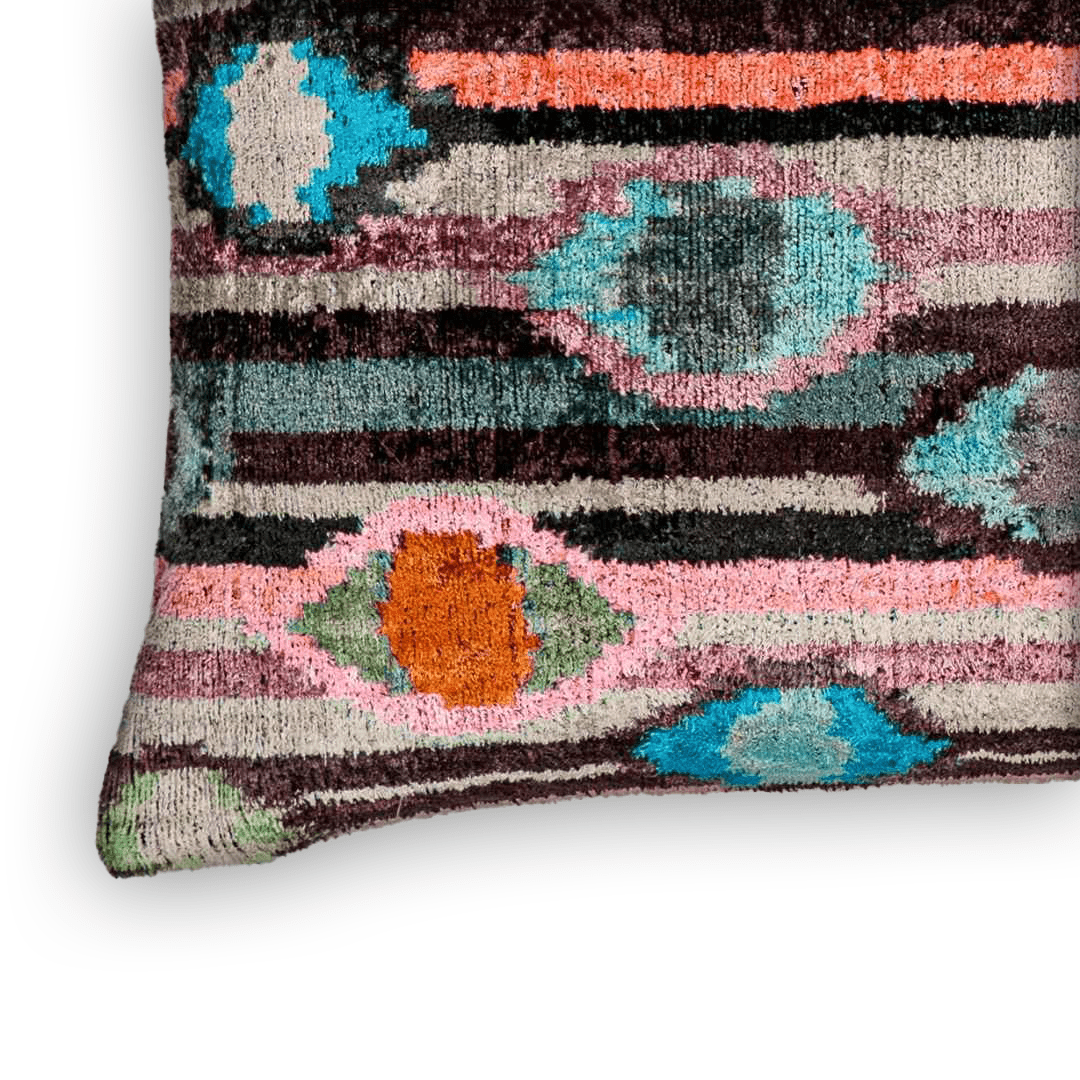 Dekokissen Ikat Magic Eye - Silk - Velvet 40x60 cm. Seide. Samt. - von strohdeicher design10145