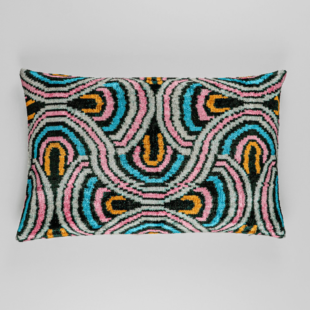 Ikat Kissen Mirage - Silk - Velvet 40 x 60 cm. Seide. Samt. Handgefertigt. Design aus Deutschland. - von strohdeicher design10017
