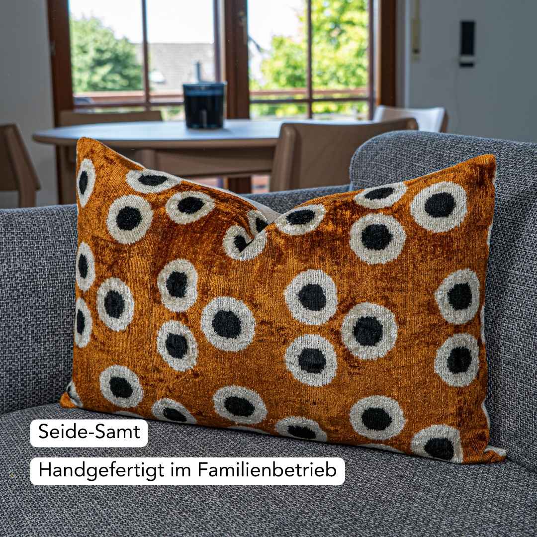Ikat Kissenbezug Points - Silk - Velvet 40 x 60. Dekokissen. Seide. Samt. Luxuriös. Handgefertigt. - von strohdeicher design10147
