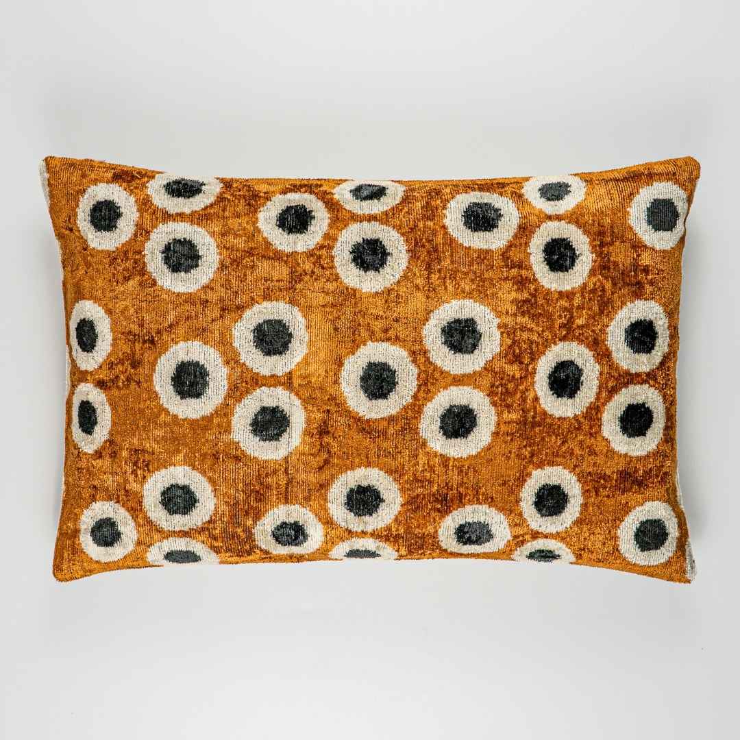 Ikat Kissen Points - Silk - Velvet 40 x 60 - von strohdeicher design10147