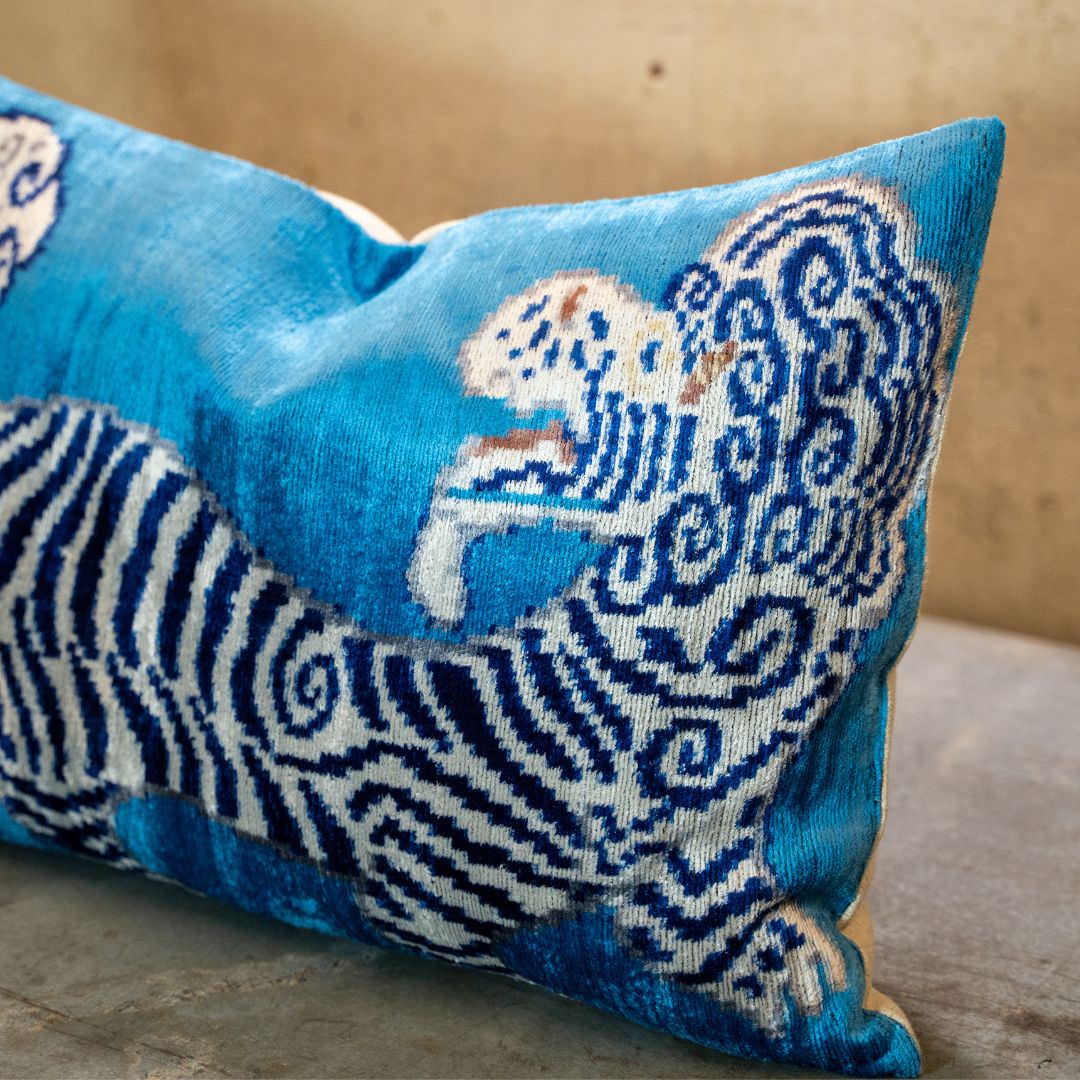 Kissen Royal Protector - Silk - Velvet 40 x 60 - von strohdeicher design10056