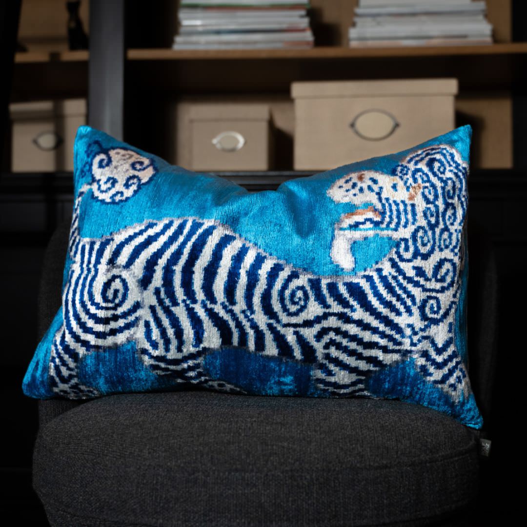 Kissen Royal Protector - Silk - Velvet 40 x 60 - von strohdeicher design10056