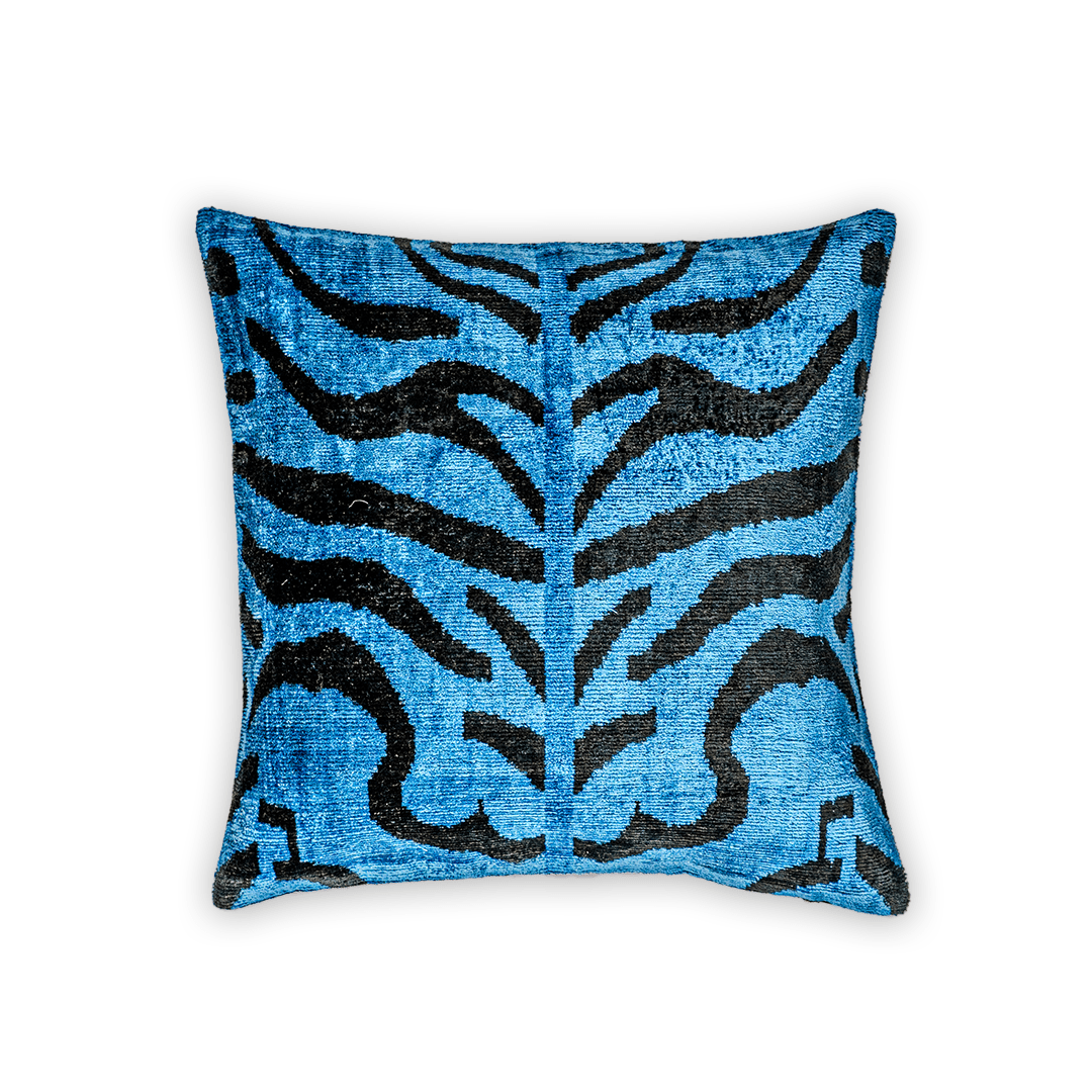 Dekokissen Ikat Tiger Blau - Silk - Velvet 40x40 cm. Seide. Samt. - von strohdeicher design10031