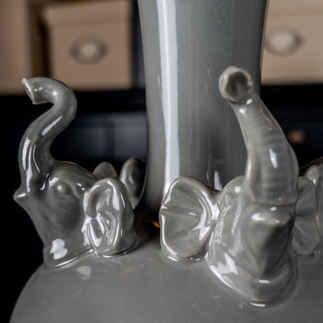 Vase Stefan - Elefanten - Höhe 32 cm - von strohdeicher design10081