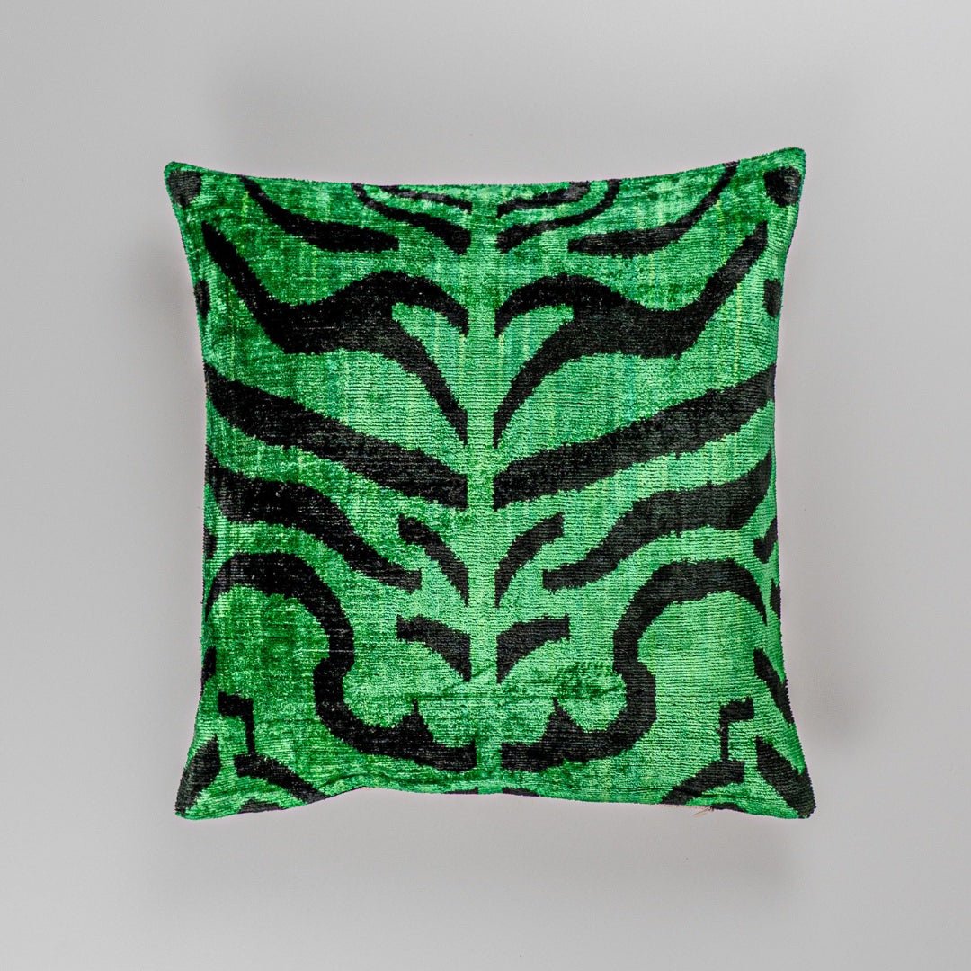 Kissen Shir Khan Grün - Silk - Velvet 40 x 40 - von strohdeicher design10029