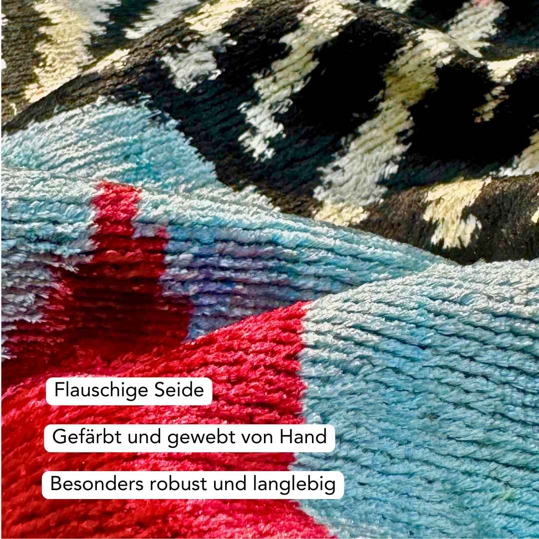 Ikat Kissenbezug Zebra Gervy - Silk - Velvet 40 x 60. Dekokissen. Seide. Samt. Luxuriös. Handgefertigt. Design. - von strohdeicher design10019